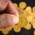 What is the most popular size gold coin?